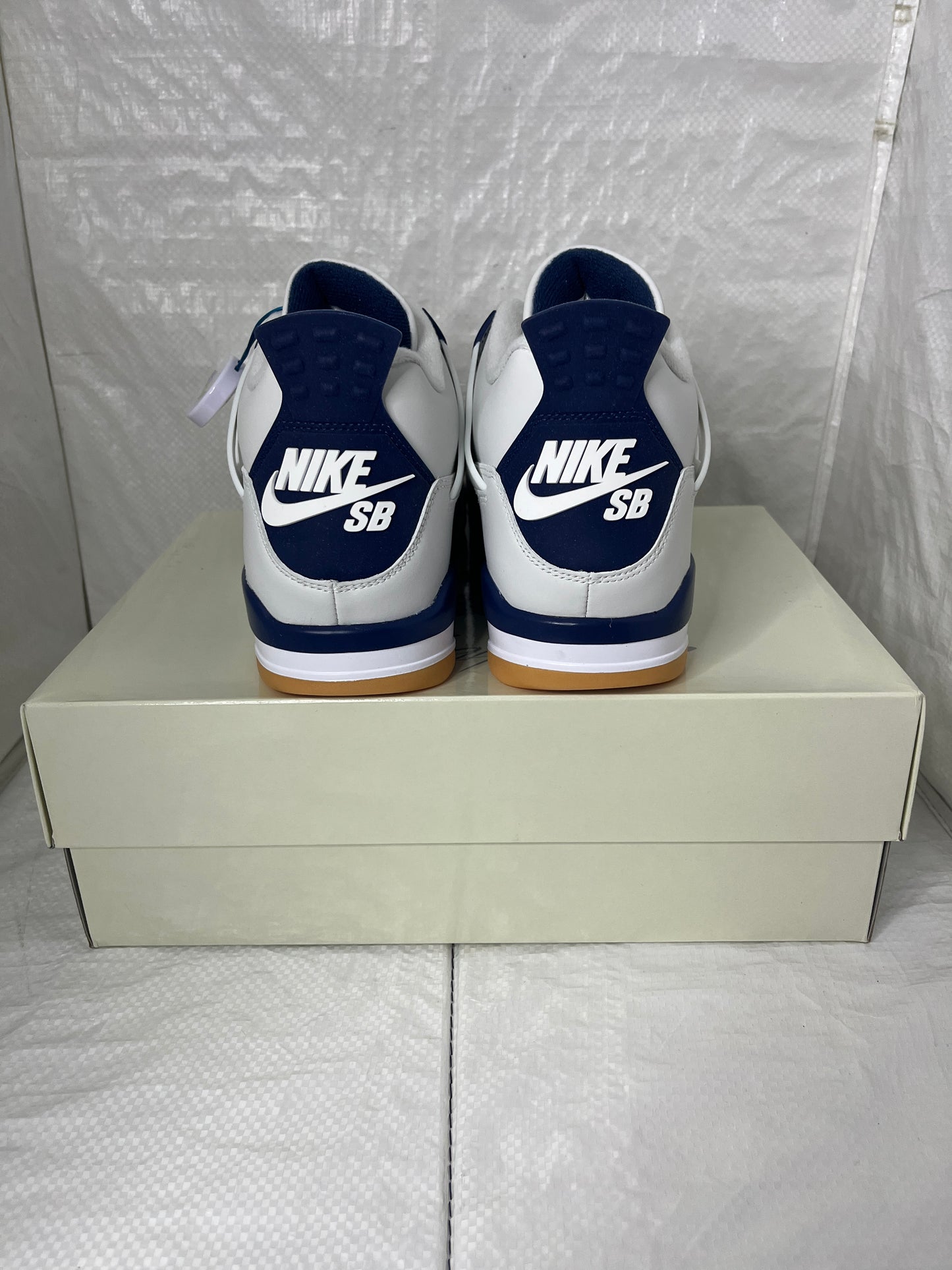 Air Jordan 4 SB ‘Navy’
