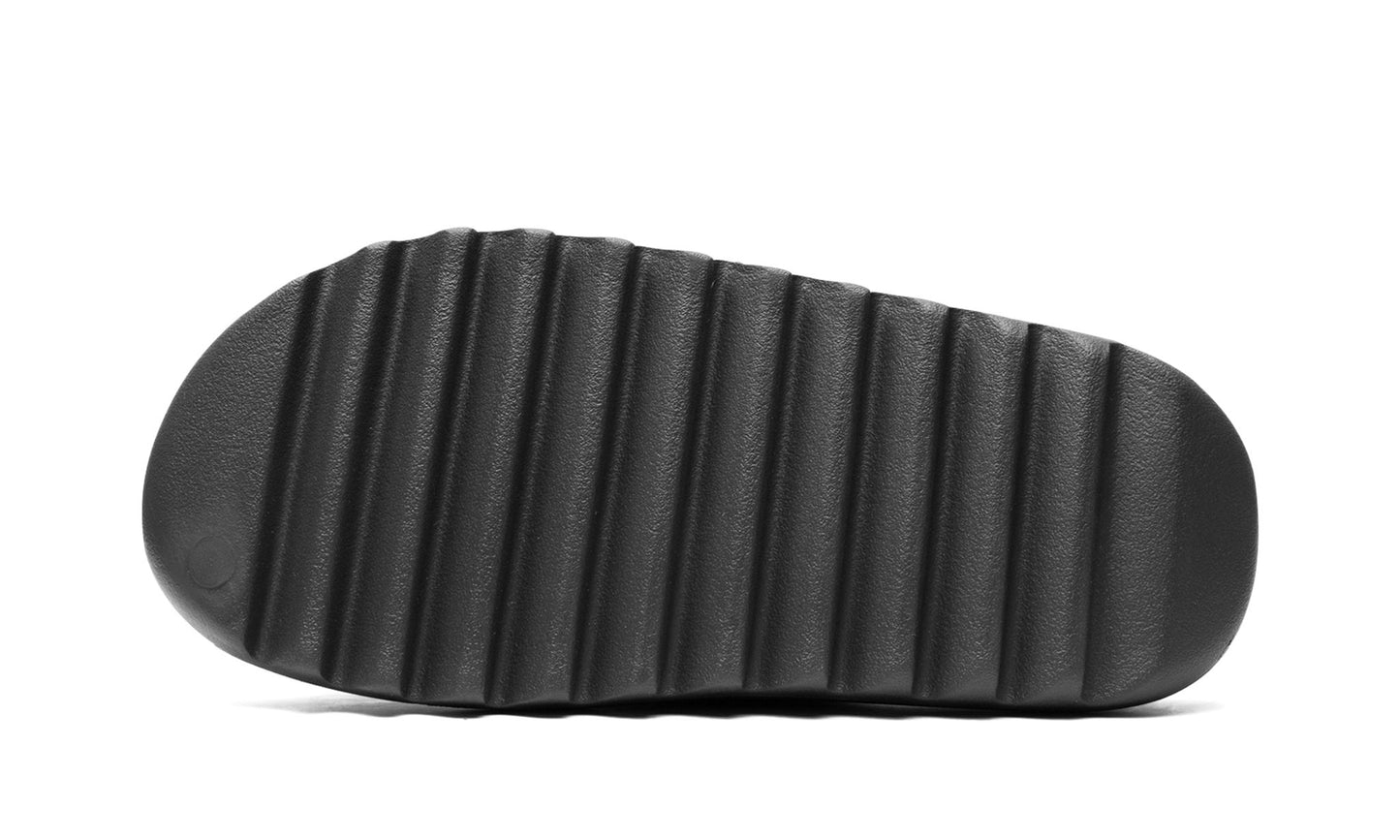 YEEZY SLIDES 'DARK ONYX'